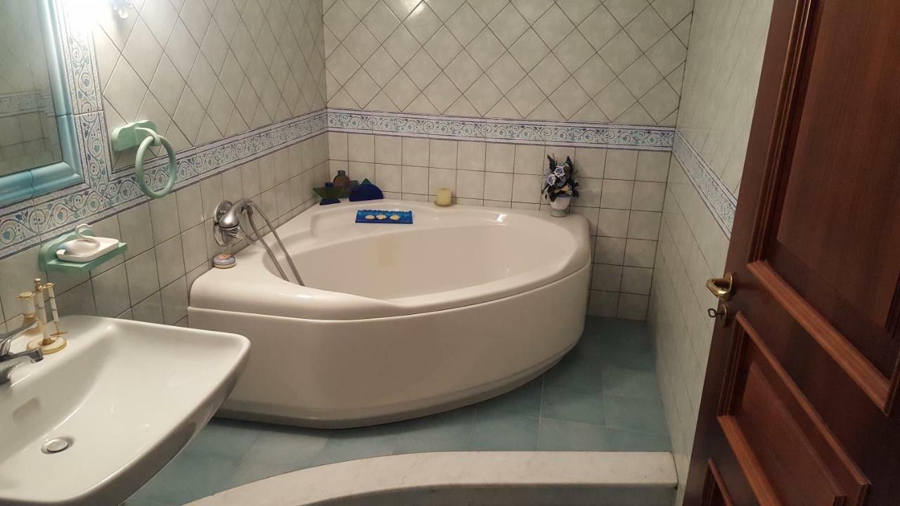 Inn Mansarda フランカヴィッラ・ディ・シチーリア エクステリア 写真